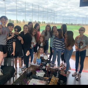 Meet your Posher, Mia